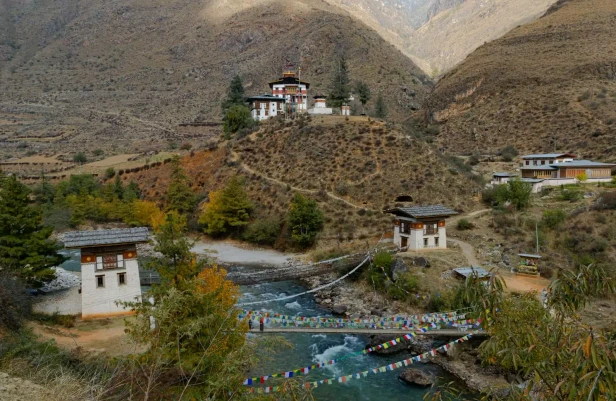 Jomolhari Trek