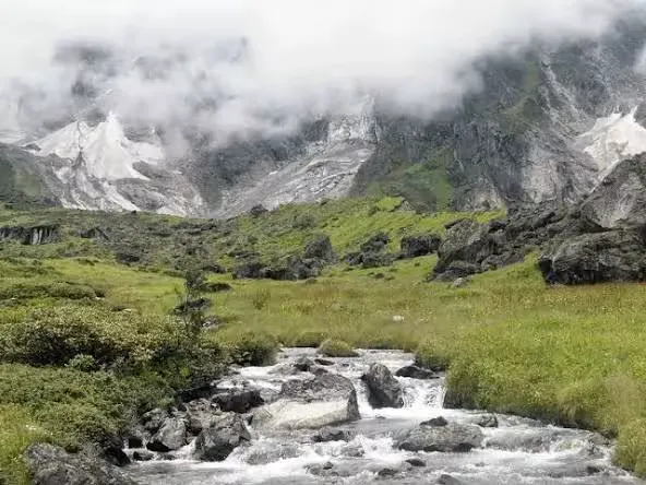 Rupina La Trek